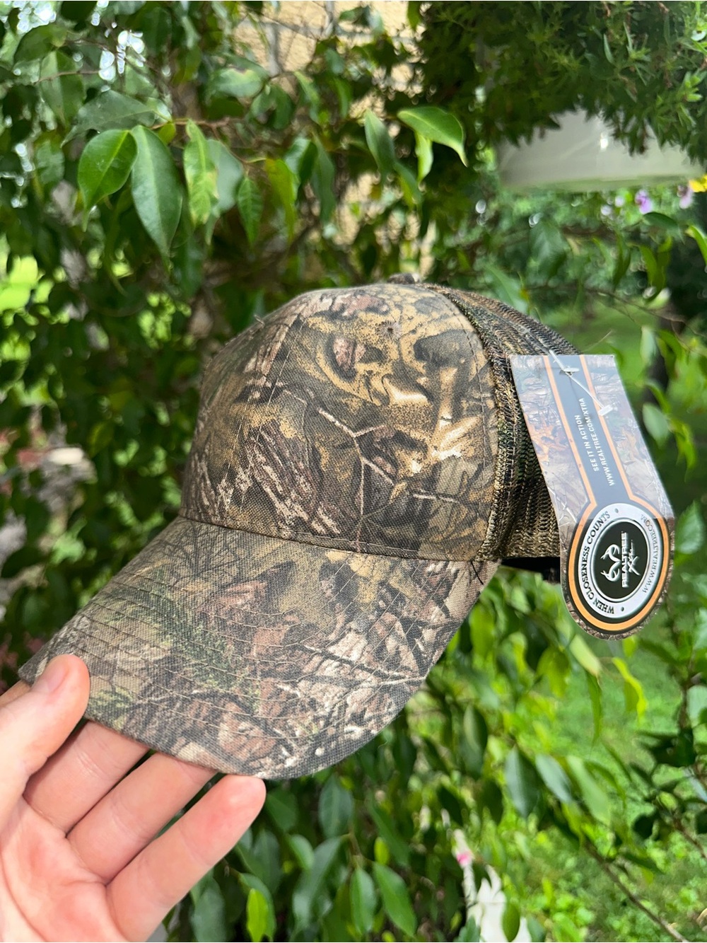 NWT Realtree Camo Trucker Hat